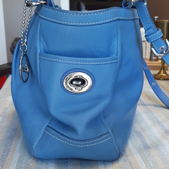 Genuine Coach tote - Picture 2 of 6